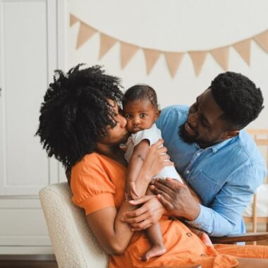Mealtime made Easy: Essential Baby Feeding Tools and Tips!