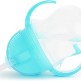 Munchkin Tip and Sip Straw Cup